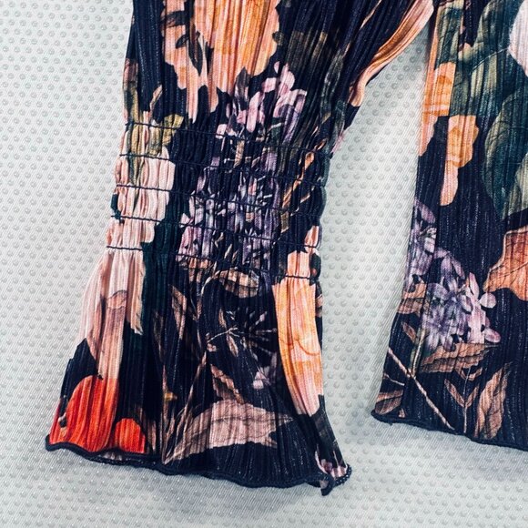 Chicos Womens Size M Floral Print Long Sleeve Blouse Multicolor Crinkle Texture - Picture 2 of 8